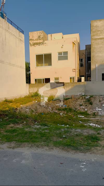 ڈی ایچ اے 9 ٹاؤن ۔ بلاک ڈی ڈی ایچ اے 9 ٹاؤن,ڈیفنس (ڈی ایچ اے),لاہور میں 5 مرلہ رہائشی پلاٹ 1.38 کروڑ میں برائے فروخت۔ ڈی ایچ اے 9 ٹاؤن ۔ بلاک ڈی ڈی ایچ اے 9 ٹاؤن,ڈیفنس (ڈی ایچ اے),لاہور میں 5 مرلہ رہائشی پلاٹ 1.38 کروڑ میں برائے فروخت۔