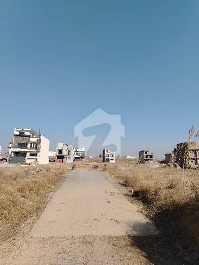 35*70 F-14 F-15 Sector Islamabad Plot Urgent Required