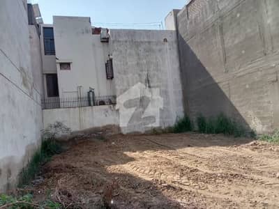 900 Square Feet Commercial Plot Ideally Situated In Dha Phase 7