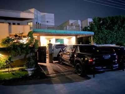 4 Beds 1 Kanal Beautiful Location House for Sale in Sector B Askari 11 Lahore. 4 Beds 1 Kanal Beautiful Location House for Sale in Sector B Askari 11 Lahore.