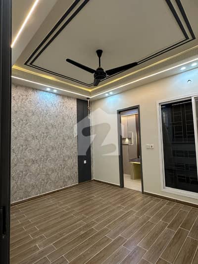 5 MARLA MODREN DESIGN HOUSE FOR SALE 5 MARLA MODREN DESIGN HOUSE FOR SALE