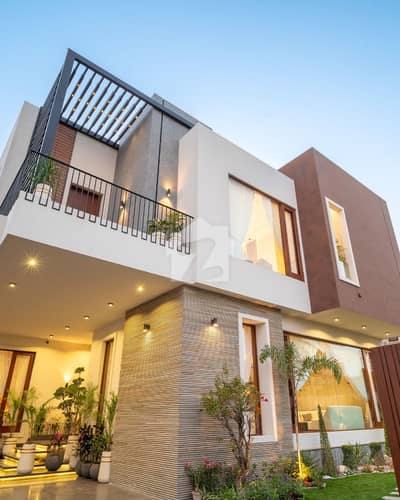 1000Sq Yards Brand New Top Class Architect Designed House