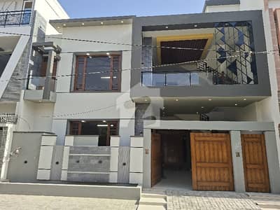 سعدی ٹاؤن سکیم 33,کراچی میں 6 کمروں کا 10 مرلہ مکان 4.1 کروڑ میں برائے فروخت۔