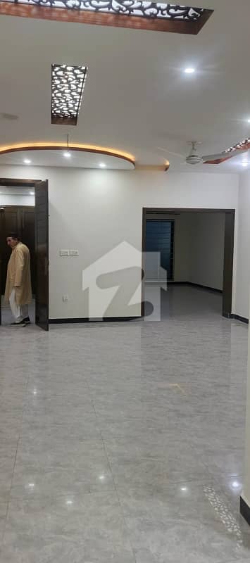 جی-16/3 جی ۔ 16,اسلام آباد میں 3 کمروں کا 11 مرلہ زیریں پورشن 85.0 ہزار میں کرایہ پر دستیاب ہے۔ جی-16/3 جی ۔ 16,اسلام آباد میں 3 کمروں کا 11 مرلہ زیریں پورشن 85.0 ہزار میں کرایہ پر دستیاب ہے۔
