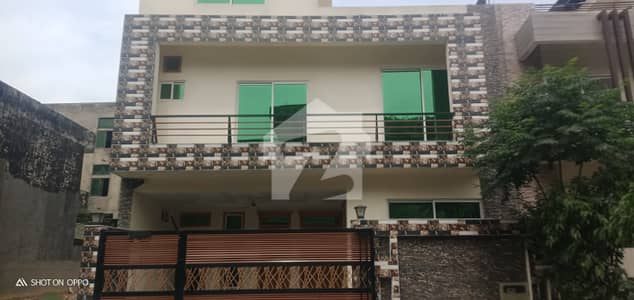 جی ۔ 16/4 جی ۔ 16,اسلام آباد میں 5 کمروں کا 7 مرلہ مکان 3.8 کروڑ میں برائے فروخت۔