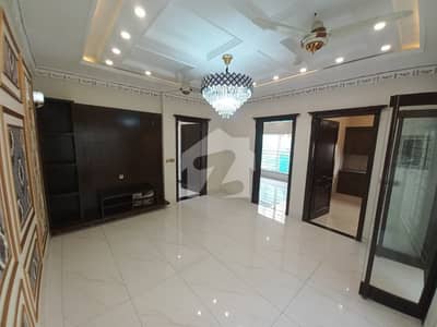 10 Marla Slightly Used House For Sale Prime Location In Paragon City