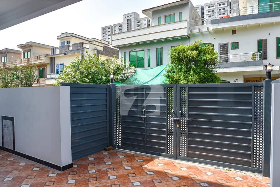 25x40 house for sale in G13 Islamabad 25x40 house for sale in G13 Islamabad