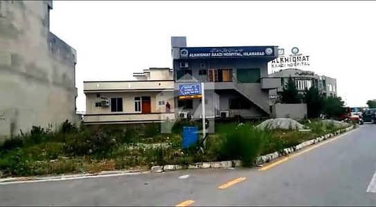 سی بی آر ٹاؤن فیز 1 سی بی آر ٹاؤن,اسلام آباد میں 7 مرلہ رہائشی پلاٹ 1.95 کروڑ میں برائے فروخت۔
