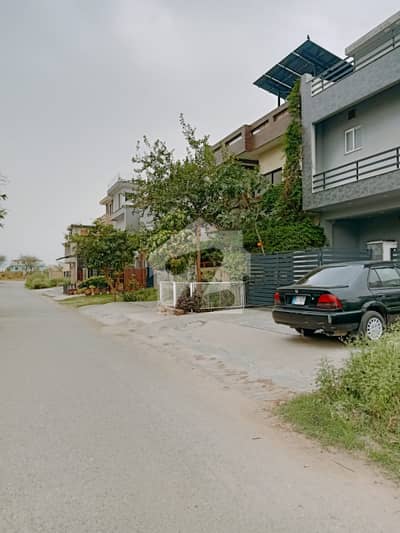 D-12/1 Top location Plot For Sale 50ft Road