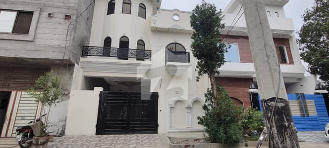 الحفیظ گارڈن - فیز 2 مین کینال بینک روڈ,لاہور میں 4 کمروں کا 5 مرلہ مکان 1.96 کروڑ میں برائے فروخت۔