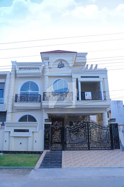 Brand New 10 Marla Luxury House for Sale Safari Garden, Canal Road, Lahore (D Block) Brand New 10 Marla Luxury House for Sale Safari Garden, Canal Road, Lahore (D Block)