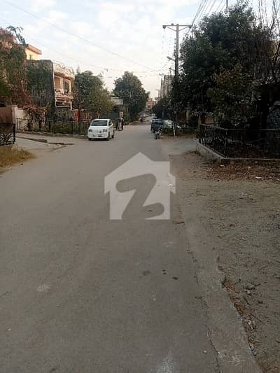 نیشنل پولیس فاؤنڈیشن او ۔ 9 - بلاک بی نیشنل پولیس فاؤنڈیشن او ۔ 9,اسلام آباد میں 1 کنال رہائشی پلاٹ 2.35 کروڑ میں برائے فروخت۔