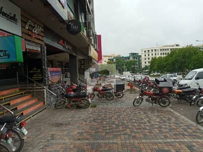 ایف ۔ 11 مرکز ایف ۔ 11,اسلام آباد میں 1 کمرے کا 4 مرلہ دکان 4.0 لاکھ میں کرایہ پر دستیاب ہے۔