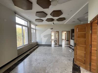 10 Marla Upper Portion For Rent Near to markaz and family park