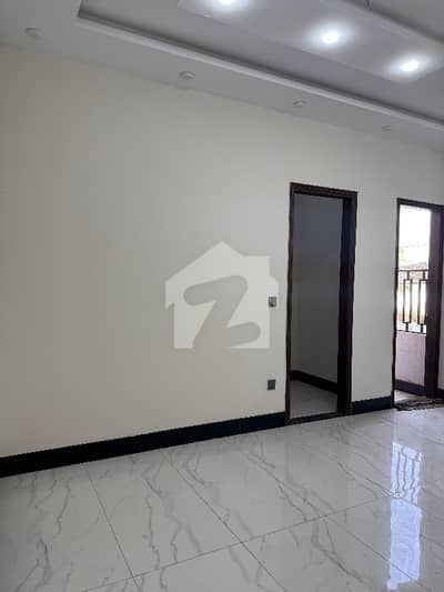 کے اے ای سی ایچ ایس - بلاک 4 کراچی ایڈمنسٹریشن ایمپلائیز سوسائٹی,جمشید ٹاؤن,کراچی میں 4 کمروں کا 12 مرلہ فلیٹ 1.4 لاکھ میں کرایہ پر دستیاب ہے۔