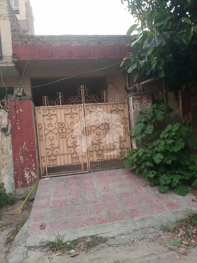 Short Corner Single Unit House Available For Sale