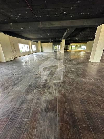 10000 SQUARE FEET OFFICE FOR RENT