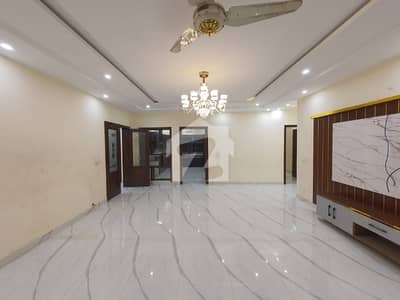 ڈی ایچ اے فیز 5 ڈیفنس (ڈی ایچ اے),لاہور میں 4 کمروں کا 10 مرلہ مکان 2.2 لاکھ میں کرایہ پر دستیاب ہے۔ ڈی ایچ اے فیز 5 ڈیفنس (ڈی ایچ اے),لاہور میں 4 کمروں کا 10 مرلہ مکان 2.2 لاکھ میں کرایہ پر دستیاب ہے۔