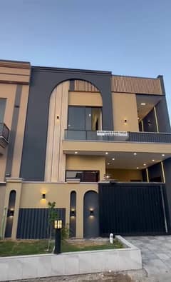 5 Marla Luxury House Ia Available For Sale At Block A FMC B-17 5 Marla Luxury House Ia Available For Sale At Block A FMC B-17