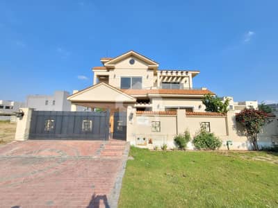 ڈی ایچ اے فیز 7 - بلاک ایس فیز 7,ڈیفنس (ڈی ایچ اے),لاہور میں 6 کمروں کا 1 کنال مکان 3.1 لاکھ میں کرایہ پر دستیاب ہے۔ ڈی ایچ اے فیز 7 - بلاک ایس فیز 7,ڈیفنس (ڈی ایچ اے),لاہور میں 6 کمروں کا 1 کنال مکان 3.1 لاکھ میں کرایہ پر دستیاب ہے۔