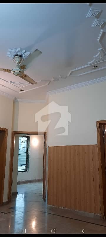 Ground Portion Neat Nd Clean Close End Street For Rent