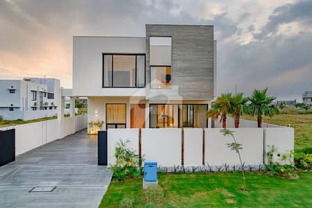 Beautiful Design One Kanal Powder Shade Bungalow Available For Rent Near Big Park