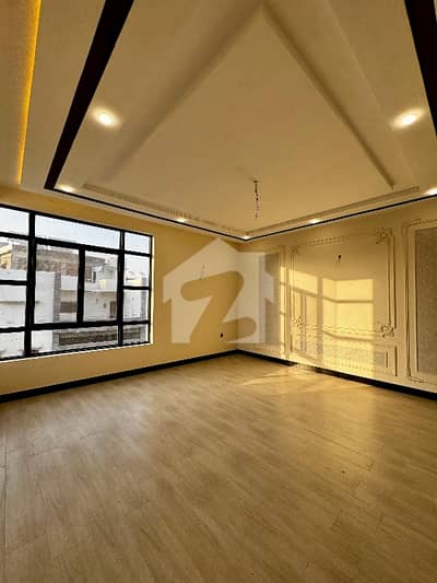 Luxury House For Your Luxurious Life Style