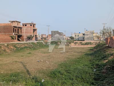 1 Kanal Double Corner Plot For Sale In New Amir Town Near Ring Road