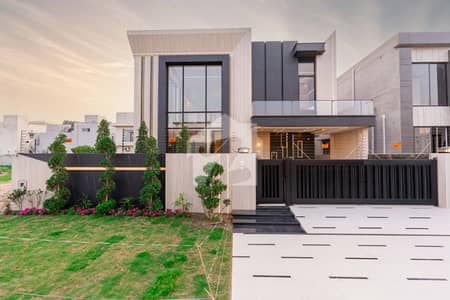 1 Kanal Luxury Modern House For Sale In DD Block, Phase 4 DHA Lahore 1 Kanal Luxury Modern House For Sale In DD Block, Phase 4 DHA Lahore
