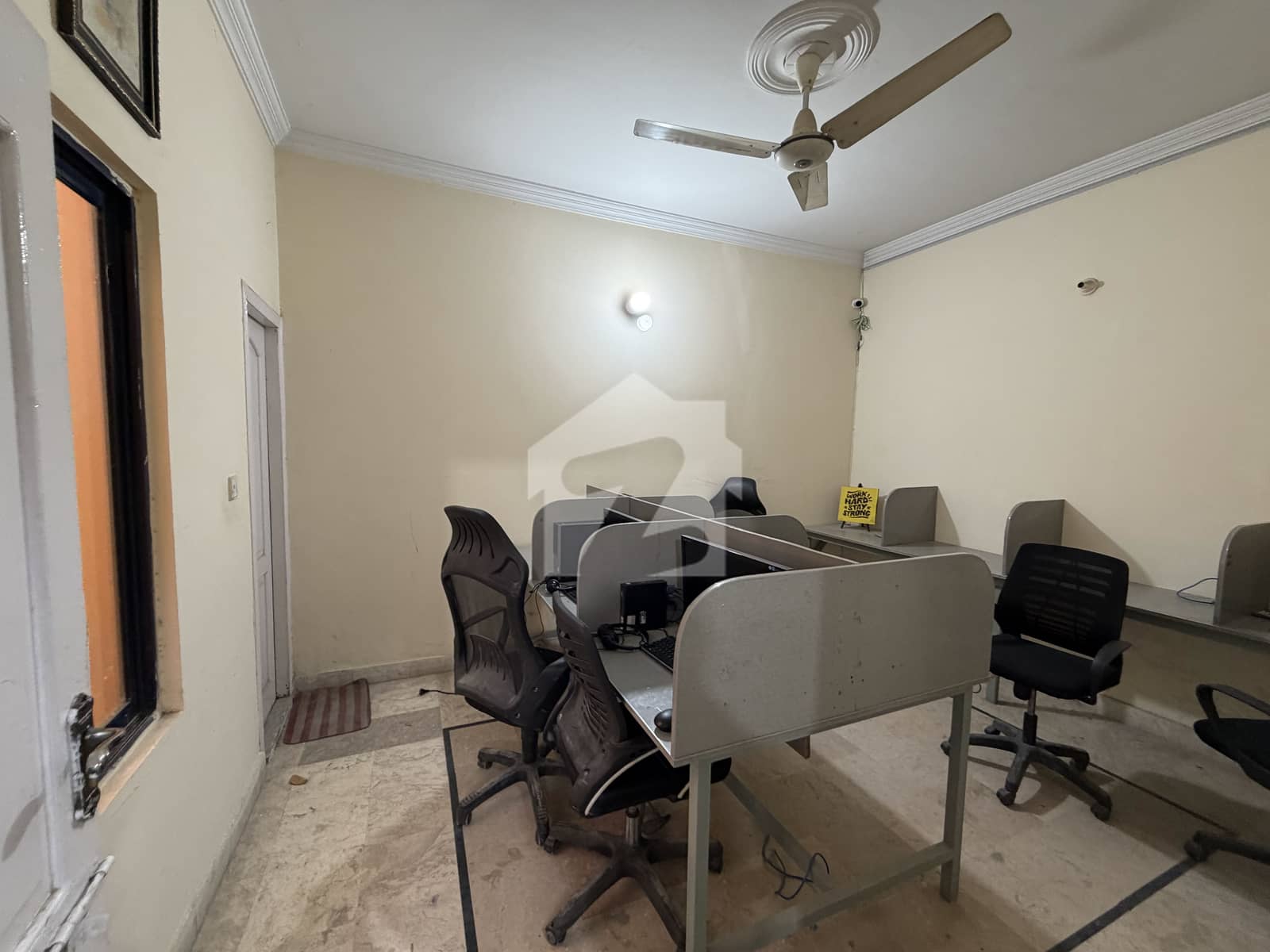 Office Ava For Rent At 6 Road Rawalpindi Satellite Town - 6th Road ...
