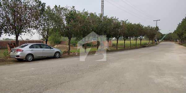 برکی روڈ کینٹ,لاہور میں 2 کنال رہائشی پلاٹ 80.0 لاکھ میں برائے فروخت۔