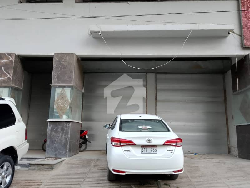 Commercial Space Available on Rent Commercial Space Available on Rent