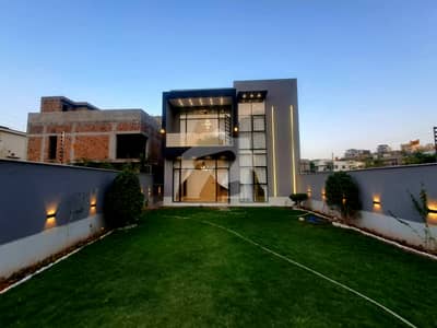 18 Marla Brand New Designer House In Overseas Sector