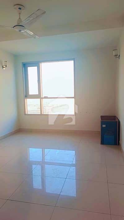 Luxury 2 Bedroom Sea Facing Apartment Available For Rent In Reef Tower