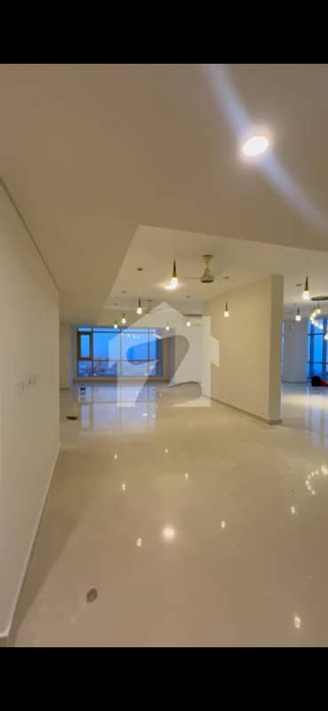 Spacious 2 Bedroom Penthouse Available for Rent in Reef Tower