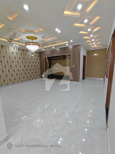 10 Marla Ground portion Available for Rent in Media Town block d