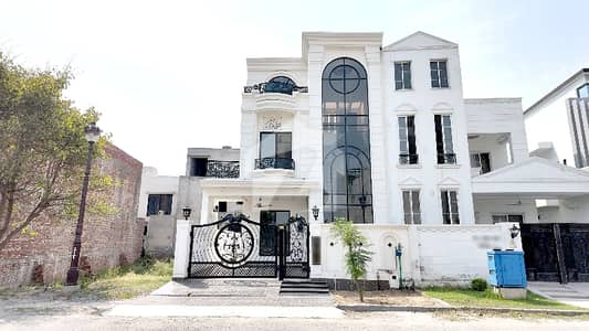 Get This Amazing Prime Location 10 Marla House Available In Lake City Sector M-2A Get This Amazing Prime Location 10 Marla House Available In Lake City Sector M-2A