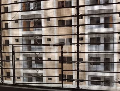Beautiful Flat For Buy In Gulistan E Jauhar Block 3-A In Sheas Apartment Near Saima Palm. .