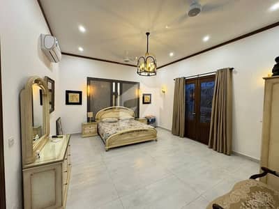 1000 Yards Owner Built Bungalow Like Brand New Available For Sale
