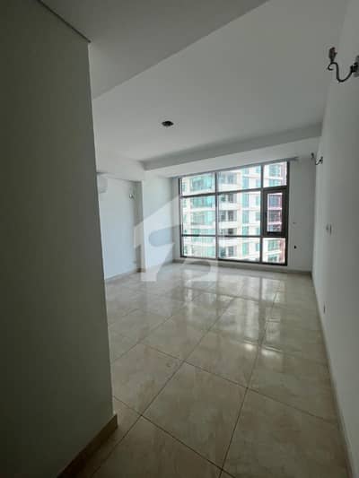 2 Beds Luxurious Apartment Available For Rent