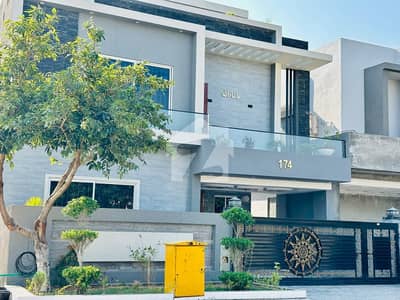 بحریہ ٹاؤن فیز 8 بحریہ ٹاؤن راولپنڈی,راولپنڈی میں 2 کمروں کا 10 مرلہ زیریں پورشن 57.0 ہزار میں کرایہ پر دستیاب ہے۔ بحریہ ٹاؤن فیز 8 بحریہ ٹاؤن راولپنڈی,راولپنڈی میں 2 کمروں کا 10 مرلہ زیریں پورشن 57.0 ہزار میں کرایہ پر دستیاب ہے۔