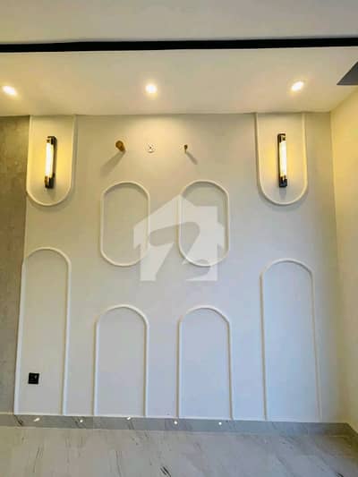 BEAUTIFUL UPPER PORTION FOR RENT AVAILABLE BEAUTIFUL UPPER PORTION FOR RENT AVAILABLE