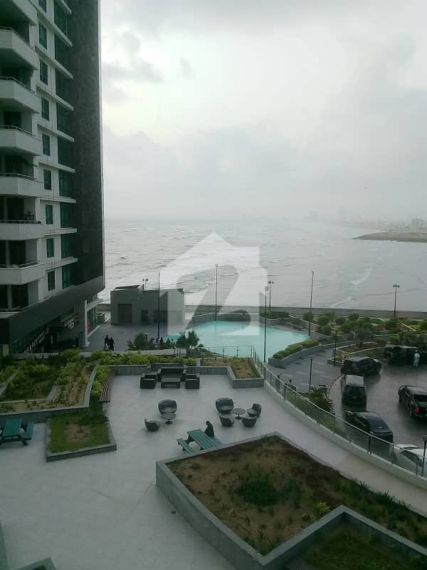4-Beds Luxurious Apartment Available For Rent 4-Beds Luxurious Apartment Available For Rent