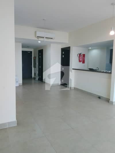 3-Beds Apartment Available For Rent