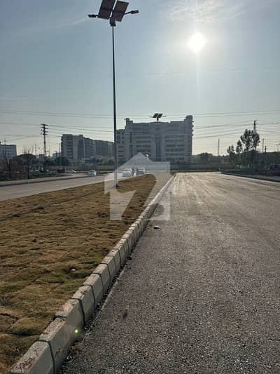 مارگلہ آرچرڈ اسلام آباد میں 10 مرلہ رہائشی پلاٹ 2.25 کروڑ میں برائے فروخت۔