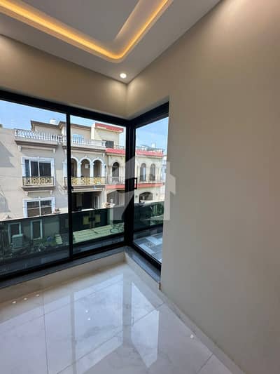 5 Marla Brand New House For Sale In Executive Block Park View City, Lahore 5 Marla Brand New House For Sale In Executive Block Park View City, Lahore