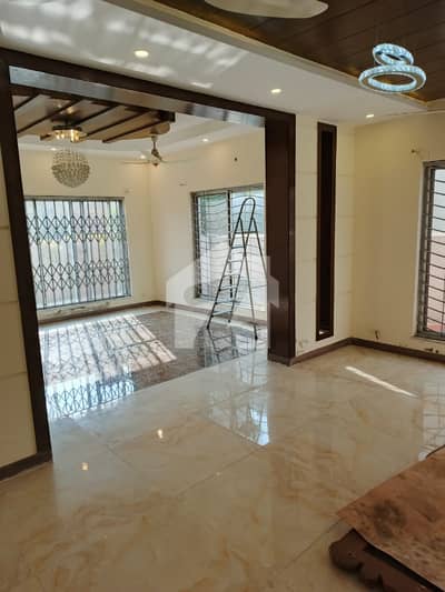 1 Kanal Upper Portion For Rent With Separate Entrance