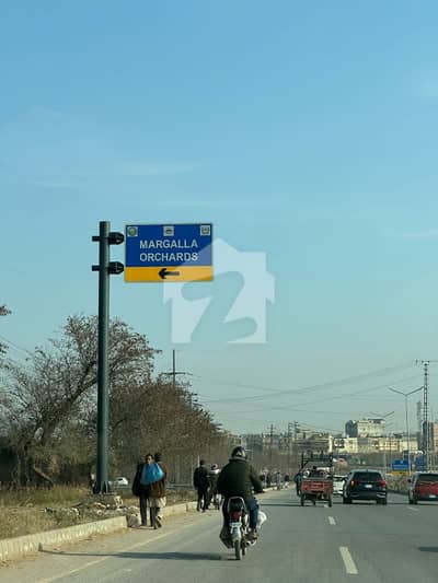 مارگلہ آرچرڈ اسلام آباد میں 10 مرلہ رہائشی پلاٹ 1.95 کروڑ میں برائے فروخت۔
