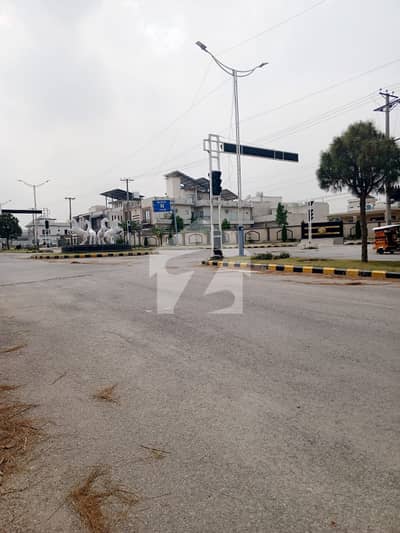 نیو سٹی - بلاک این نیو سٹی,واہ میں 10 مرلہ رہائشی پلاٹ 65.0 لاکھ میں برائے فروخت۔