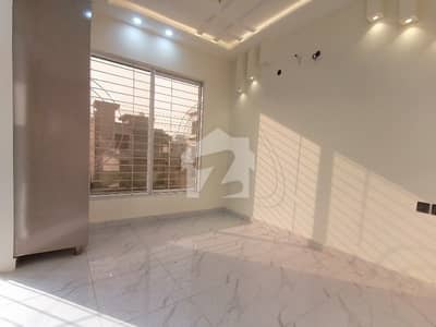 Ready To Buy A Prime Location Lower Portion In Jubilee Town - Block C Lahore